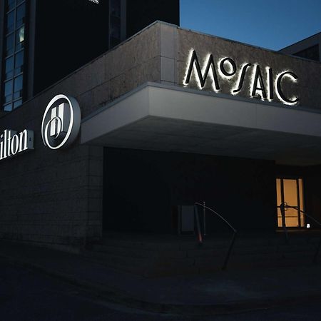 Hilton Toronto Airport Hotel & Suites Миссиссага Экстерьер фото